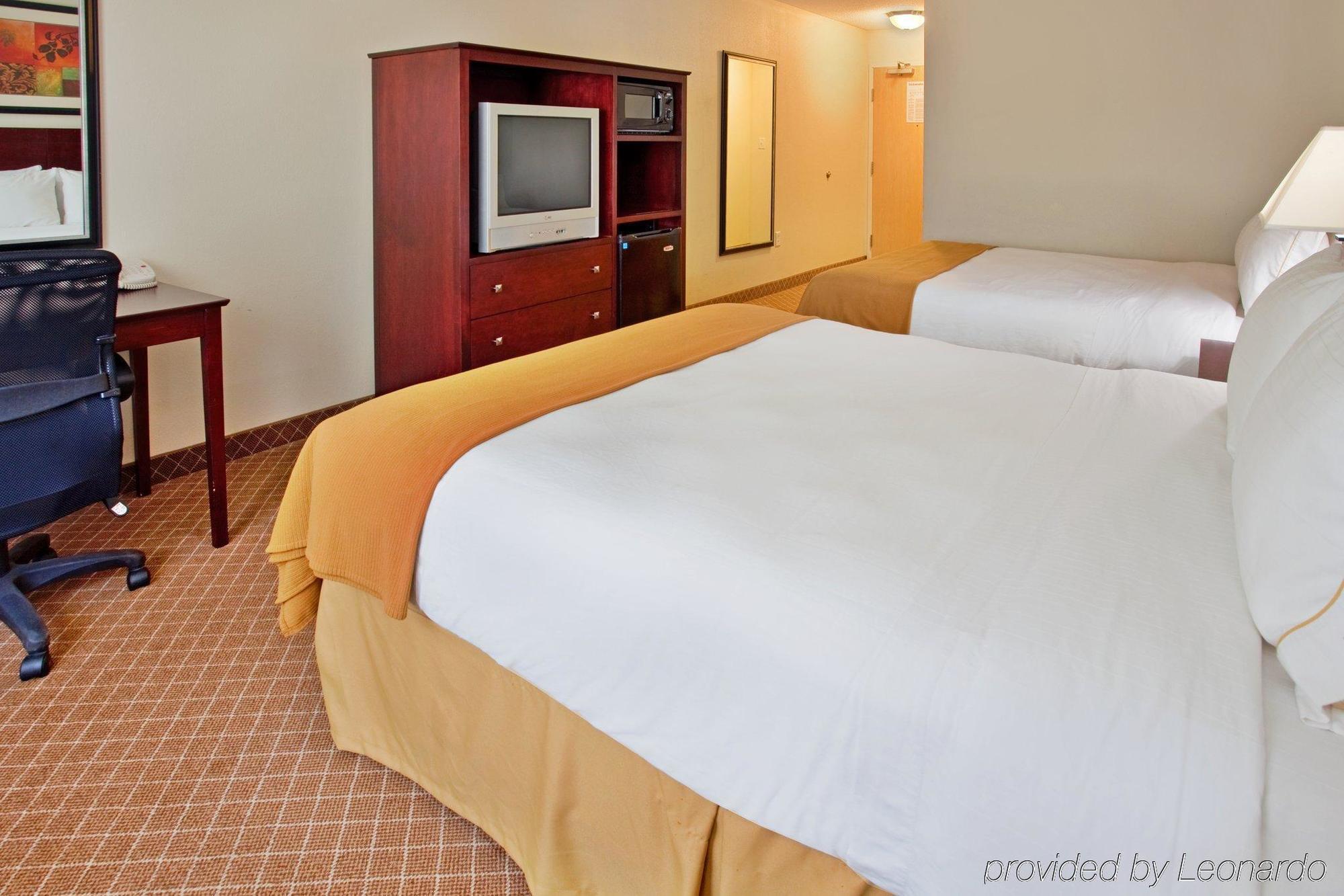 Holiday Inn Express Warrenton By Ihg Eksteriør bilde
