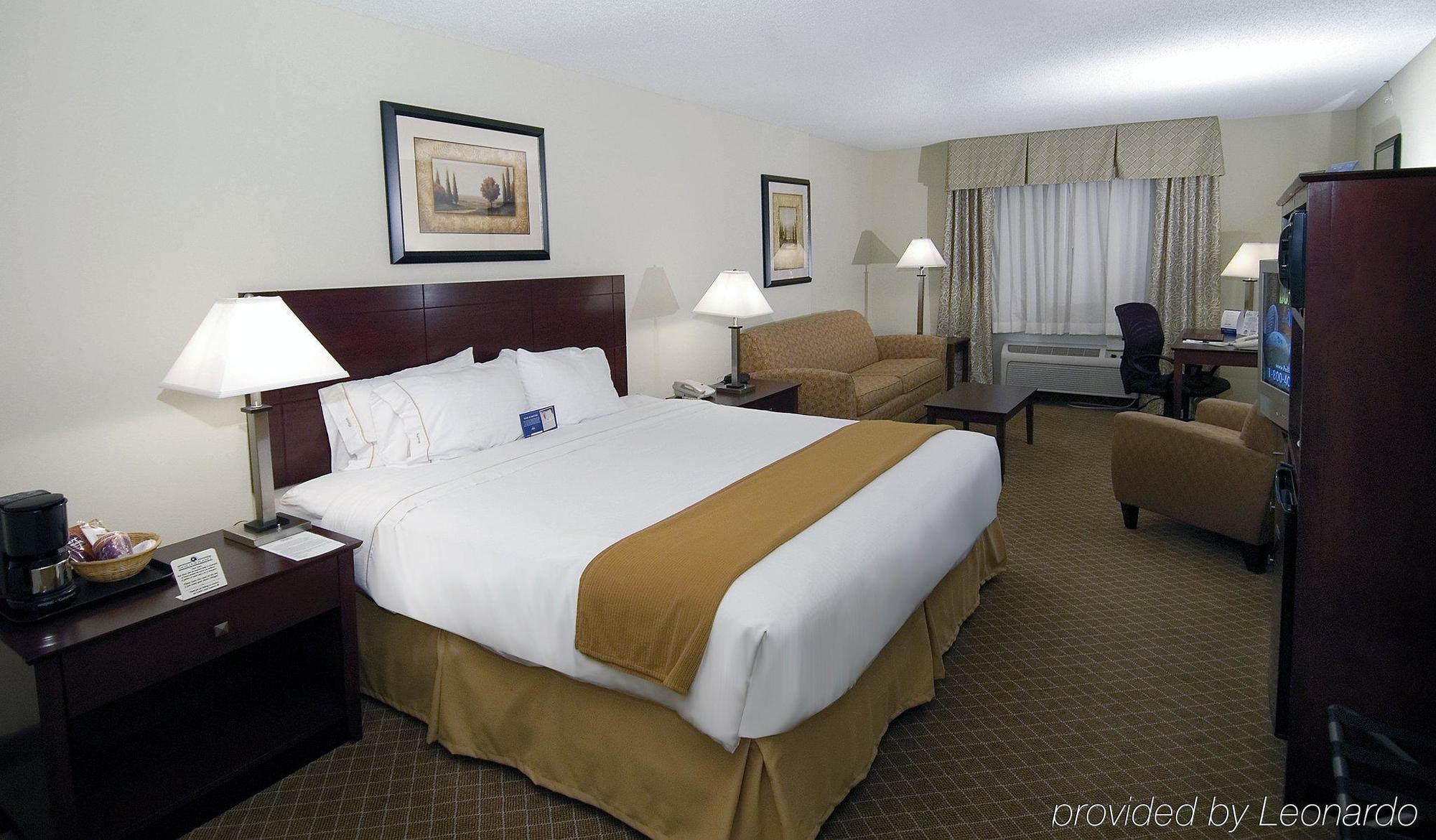 Holiday Inn Express Warrenton By Ihg Rom bilde